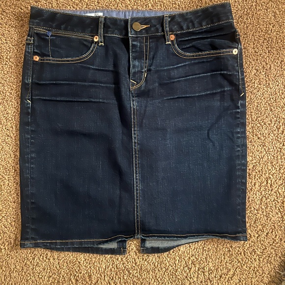 Longer just above the knee medium wash denim skirt - Picture 1 of 3